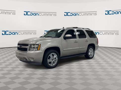 Used 2007 Chevrolet Tahoe LTZ w/ LTZ Preferred Equipment Group AWD/4WD image 4