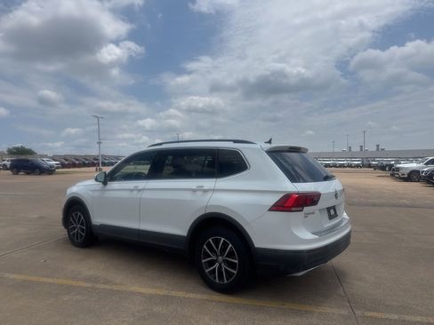 Used 2019 Volkswagen Tiguan SE FWD image 15