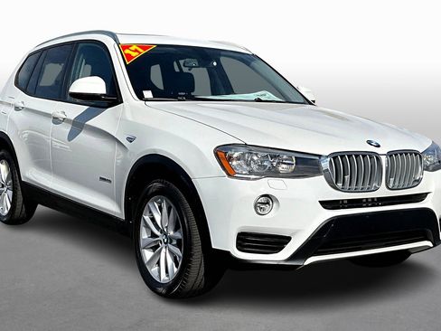 Used 2017 BMW X3 sDrive28i image 10