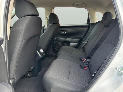 Used 2023 Honda HR-V LX image 5