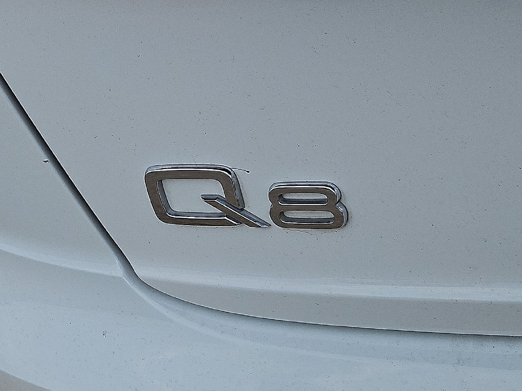 Used 2023 Audi Q8 Premium AWD/4WD image 14