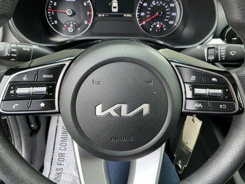 Used 2024 Kia Forte LXS image 27