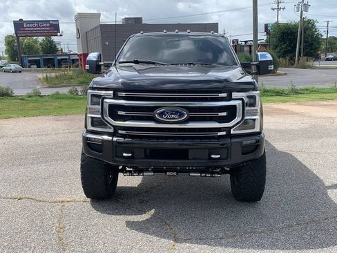 Used 2022 Ford F250 Platinum w/ FX4 Off-Road Package AWD/4WD image 2