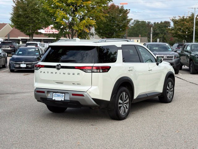 Certified 2024 Nissan Pathfinder SL AWD/4WD image 8