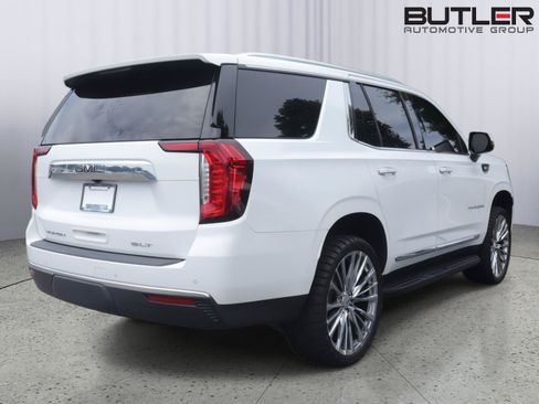 Used 2022 GMC Yukon SLT w/ SLT Premium Package AWD/4WD image 6