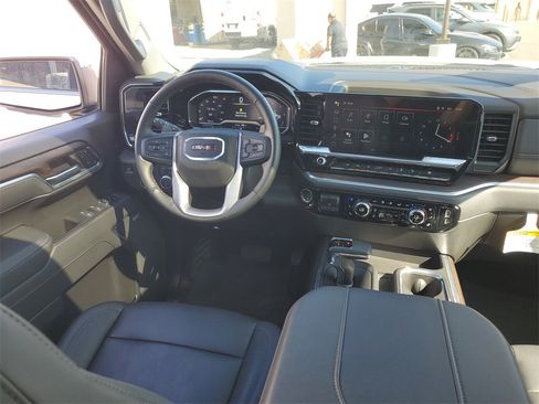 Used 2025 GMC Sierra 1500 SLT w/ SLT Premium Package image 12