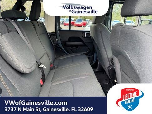 Used 2025 Jeep Wrangler Sahara w/ Safety Group image 8