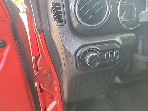 Used 2021 Jeep Wrangler Unlimited Sahara image 23