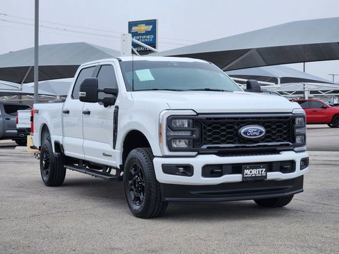 Used 2024 Ford F250 XL w/ STX Appearance Package image 3