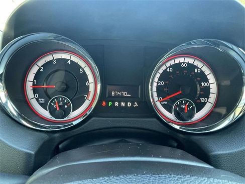 Used 2019 Dodge Grand Caravan SXT image 19