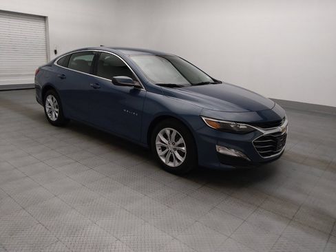 Used 2025 Chevrolet Malibu LT FWD image 11
