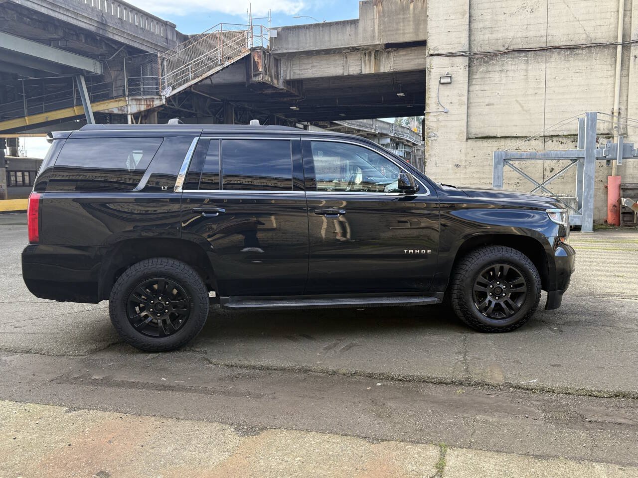 Used 2019 Chevrolet Tahoe LT AWD/4WD image 12