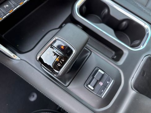 Used 2024 GMC Sierra 1500 Denali image 30