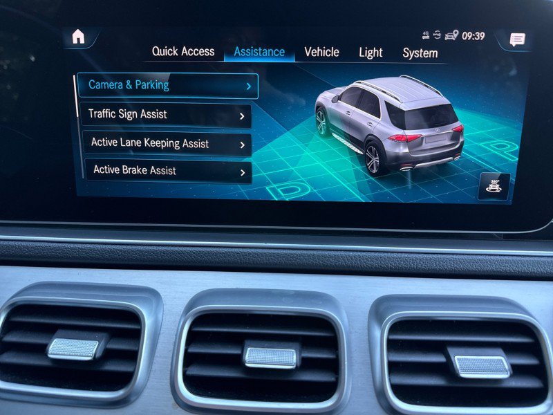 Used 2021 Mercedes-Benz GLE 350 4MATIC image 25