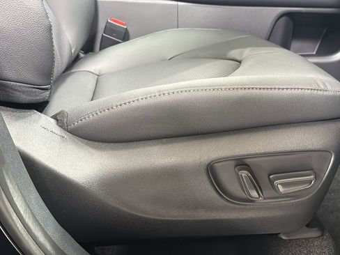 New 2025 Toyota Grand Highlander Platinum image 21