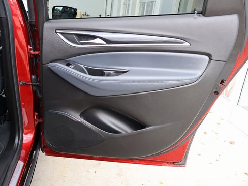 Certified 2024 Buick Enclave Premium image 34