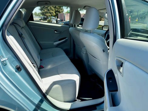 Used 2015 Toyota Prius Two FWD image 11