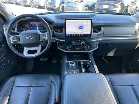 Used 2024 Ford Expedition XLT AWD/4WD image 13