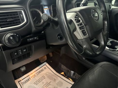 Used 2019 Nissan Titan SL w/ Midnight Edition AWD/4WD image 27