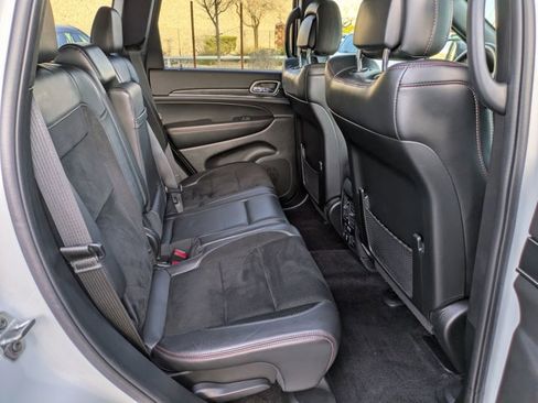 Used 2017 Jeep Grand Cherokee Trailhawk image 20