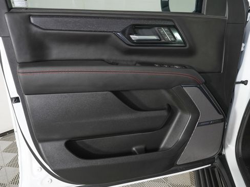 Used 2026 GMC Yukon XL AT4 Ultimate w/ LPO, Floor Liner Package AWD/4WD image 16