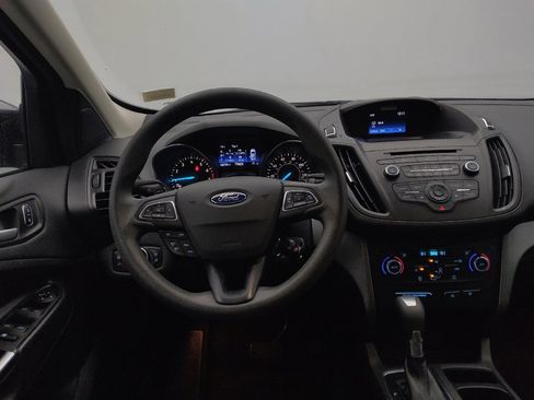Used 2017 Ford Escape SE image 22