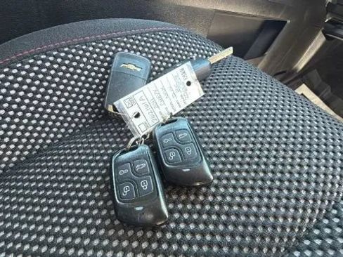 Used 2011 Chevrolet Equinox LT FWD image 13