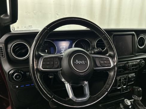 Used 2021 Jeep Wrangler Unlimited Sahara w/ Cold Weather Group AWD/4WD image 8