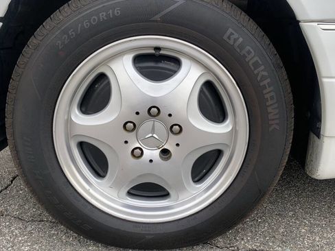 Used 1999 Mercedes-Benz S 320 S 320 LWB 4dr Sedan image 9