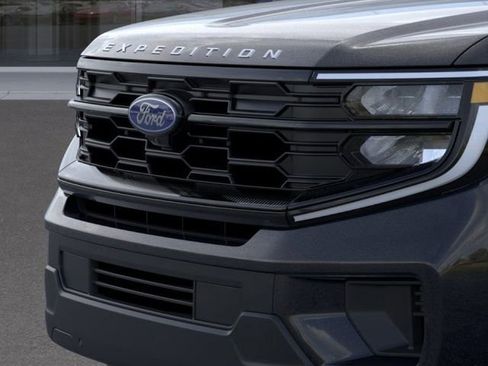 New 2025 Ford Expedition Max Active image 17