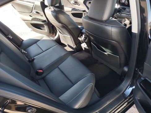 Used 2024 Lexus ES 350 w/ Premium Package image 20