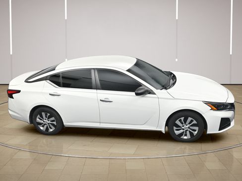 Certified 2024 Nissan Altima 2.5 S FWD image 31
