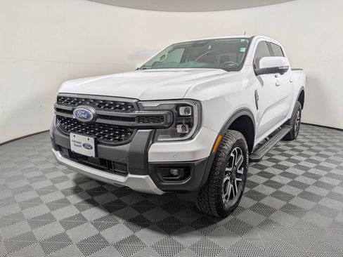 Certified 2025 Ford Ranger Lariat w/ FX4 Off-Road Package AWD/4WD image 4