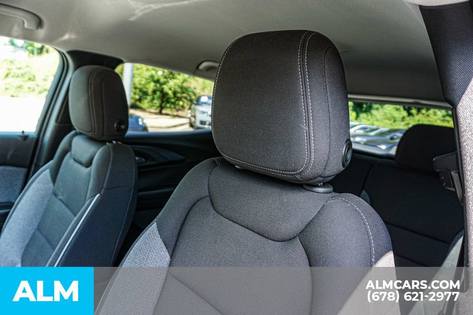 Used 2025 Chevrolet TrailBlazer LT FWD image 17