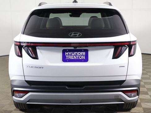 Used 2025 Hyundai Tucson SEL AWD/4WD image 13