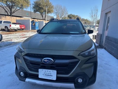 Used 2025 Subaru Outback Limited image 28