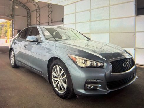 Used 2016 INFINITI Q50 Premium w/ 2.0T Premium Plus Package RWD image 5