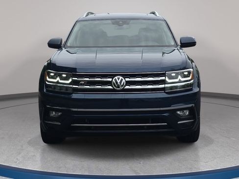 Used 2018 Volkswagen Atlas SEL w/ R-Line Package FWD image 2