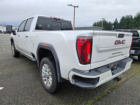 Used 2021 GMC Sierra 3500 Denali w/ Denali Ultimate Package image 3
