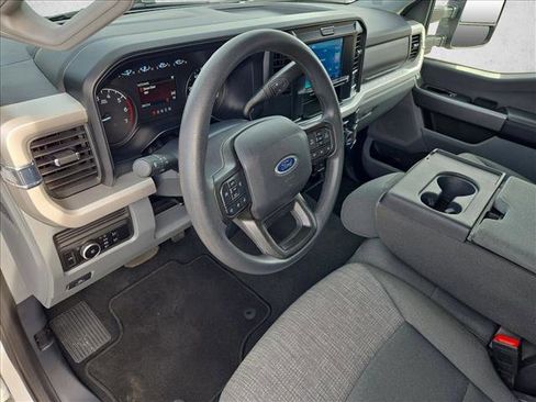 Used 2025 Ford F250 XLT image 10