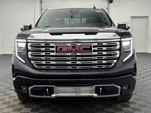 New 2026 GMC Sierra 1500 Denali w/ Denali Reserve Package image 15