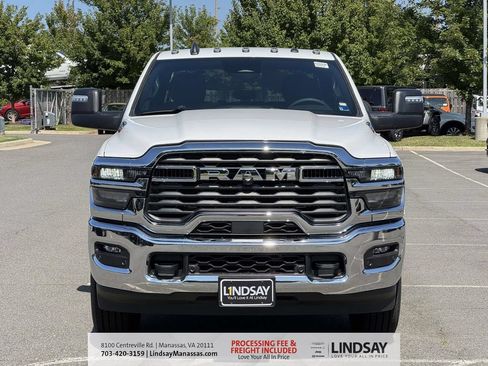New 2026 RAM 3500 Big Horn AWD/4WD image 3