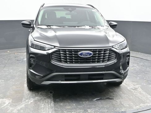 New 2026 Ford Escape SE image 3