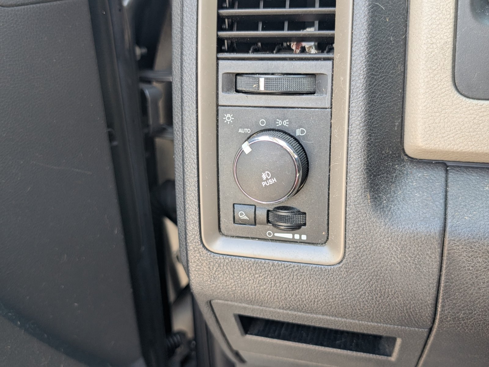 Used 2012 RAM 1500 Express w/ ST Popular Equipment Group RWD image 11