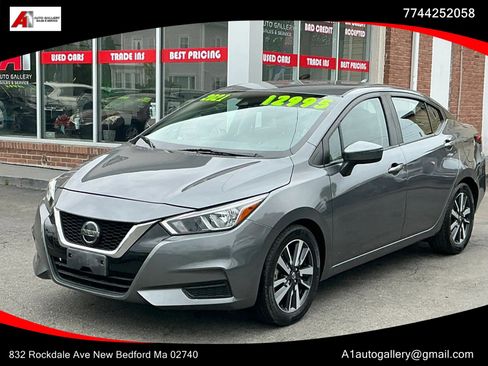 Used 2021 Nissan Versa SV FWD image 1
