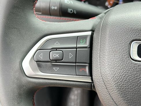 Used 2024 Jeep Compass Trailhawk image 13