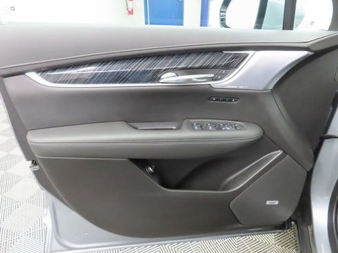 Used 2024 Cadillac XT6 Premium Luxury w/ LPO, Floor Liner Package AWD/4WD image 59