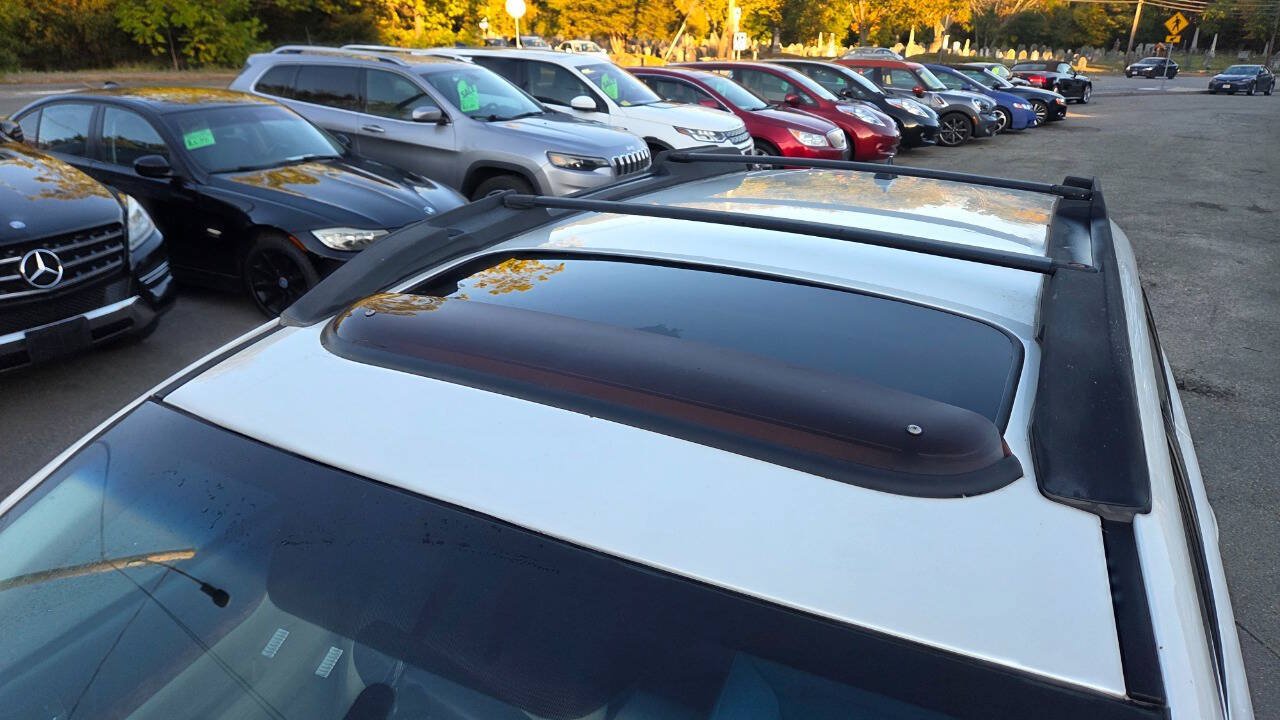 Used 2012 Subaru Outback 2.5i Limited AWD/4WD image 22