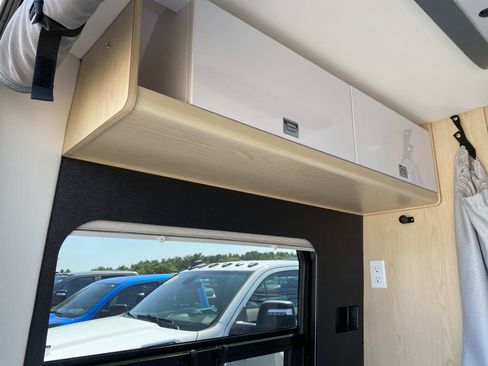 Used 2024 RAM ProMaster 3500 w/ Quick Order Package 22H SLT+ FWD image 15