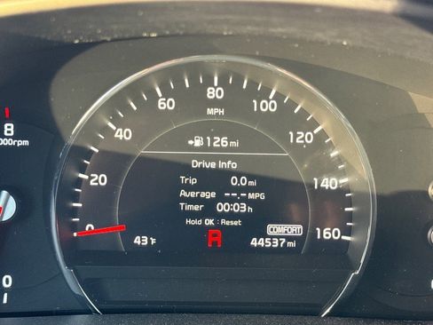 Used 2020 Kia Sorento SX image 22